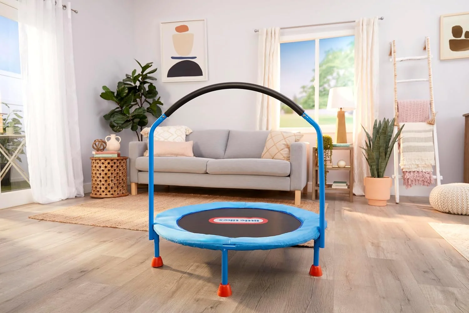 ترامپولین 90 سانتی متری Little Tikes - انحصاری آمازون ترامپولین 90 سانتی متری Little Tikes - انحصاری آمازون