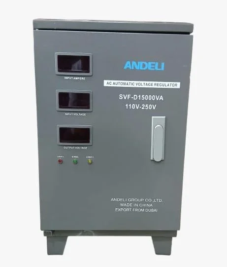 تثبیت کننده ولتاژ اتوماتیک SVC-D15000VA | تک فاز سروو نوع 15000VA (15kVA) | نمایشگر دیجیتال LED | ورودی 110V–250V/150V–250V | خروجی 220V ±3% و 110V ±3% | راندمان بالا >90% | محافظت در برابر ولتاژ بالا/پایین