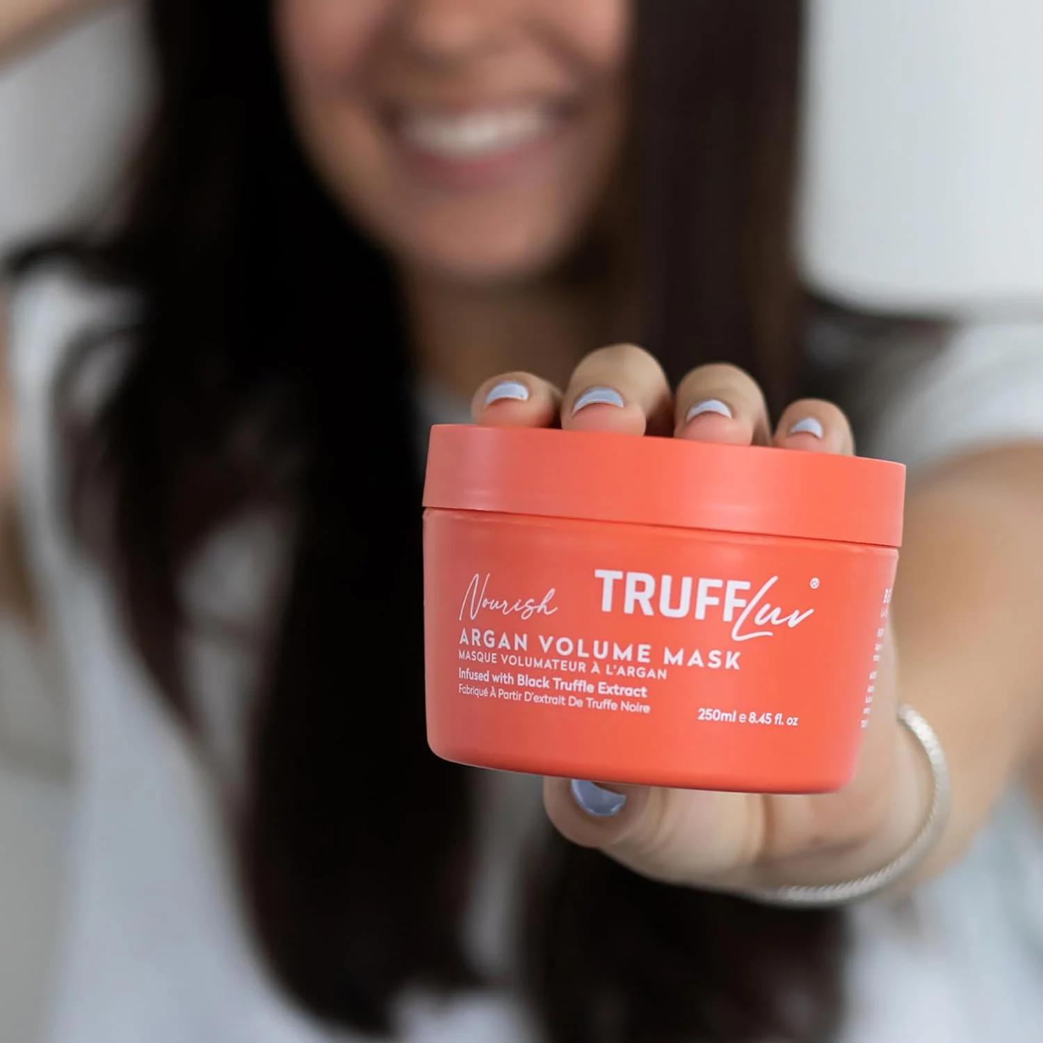 ماسک حجم دهنده آرگان TruffLuv | مجموعه تغذیه کننده، غنی شده با عصاره ترافل سیاه، ماسک موی سبک و حجم دهنده، احیا کننده و تقویت کننده، فاقد پارابن و سولفات، 250 میلی لیتر ماسک حجم دهنده آرگان TruffLuv | مجموعه تغذیه کننده، غنی شده با عصاره ترافل سیاه، ماسک موی سبک و حجم دهنده، احیا کننده و تقویت کننده، فاقد پارابن و سولفات، 250 میلی لیتر
