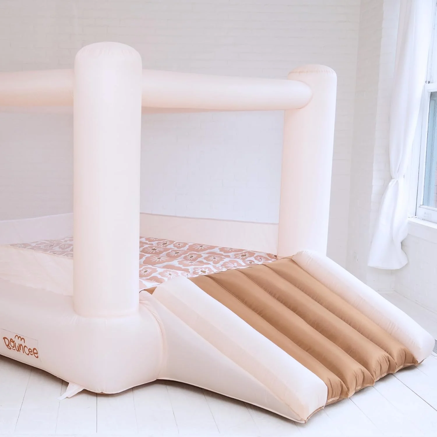 قلعه بادی جامپینگ Bouncee با سرسره - جامپر بادی ۸x۸ فوت برای کودکان، نوپایان، زمین بازی کودکان با دمنده، میخ، کیت تعمیر و کیف نگهداری - جامپینگ های بادی قلعه بادی جامپینگ Bouncee با سرسره - جامپر بادی ۸x۸ فوت برای کودکان، نوپایان، زمین بازی کودکان با دمنده، میخ، کیت تعمیر و کیف نگهداری - جامپینگ های بادی