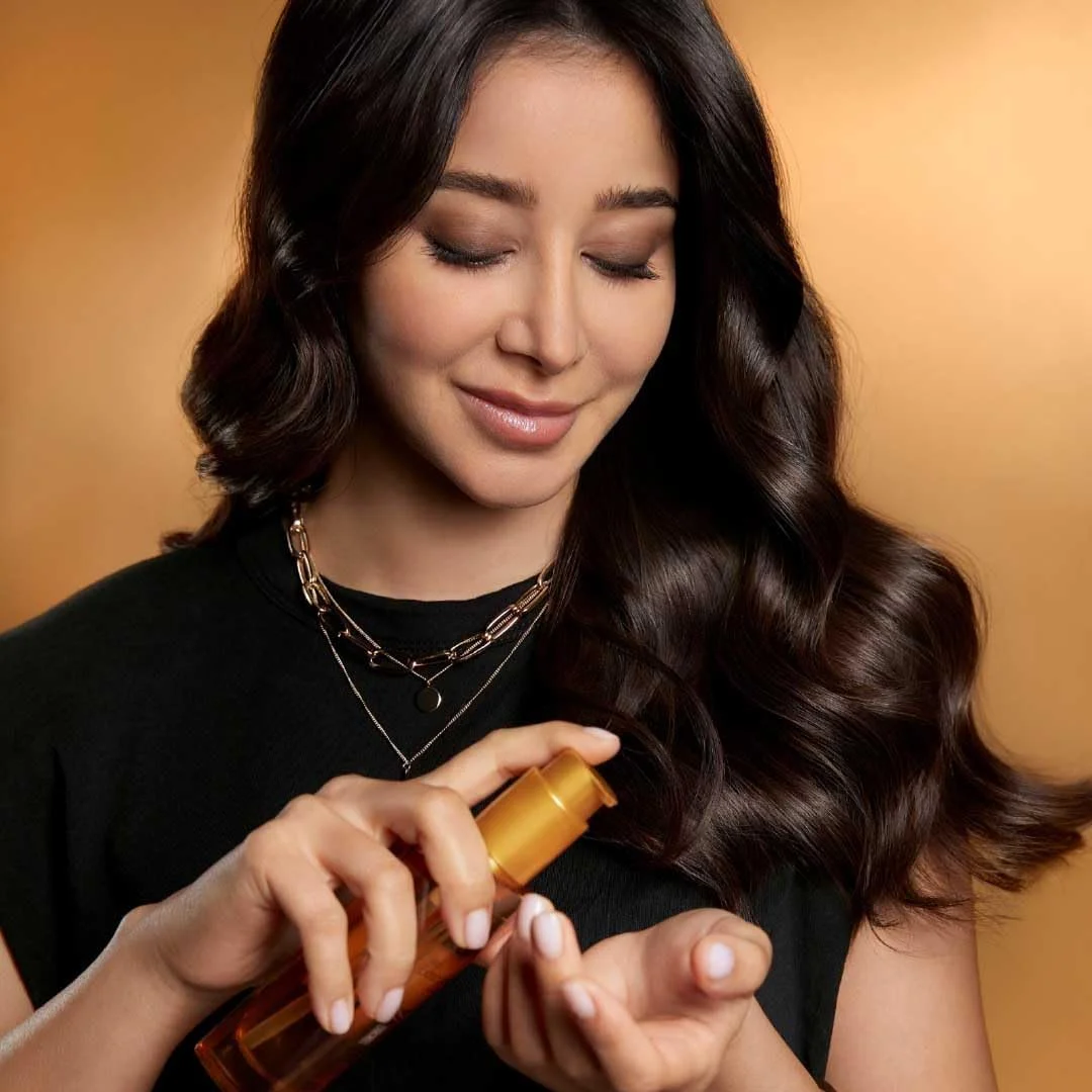 روغن مو لورآل پاریس Elvive Extraordinary Oil مخصوص موهای رنگ شده ۱۰۰ میلی لیتر - بسته بندی ممکن است متفاوت باشد روغن مو لورآل پاریس Elvive Extraordinary Oil مخصوص موهای رنگ شده ۱۰۰ میلی لیتر - بسته بندی ممکن است متفاوت باشد