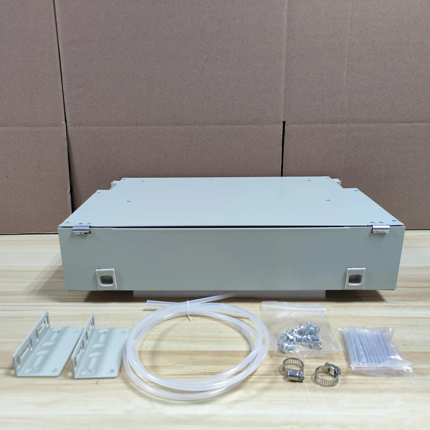 جعبه محفظه رک مونت فیبر نوری ۲۴ هسته ای ODF، واحد توزیع فریم رک مونت ۱۹ اینچی