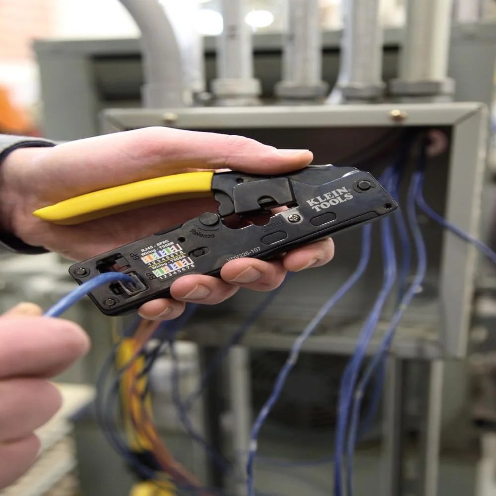 ابزار پرس، لخت کن و برش کابل شبکه کلاین تولز با مکانیزم جغجغه ای، جمع و جور