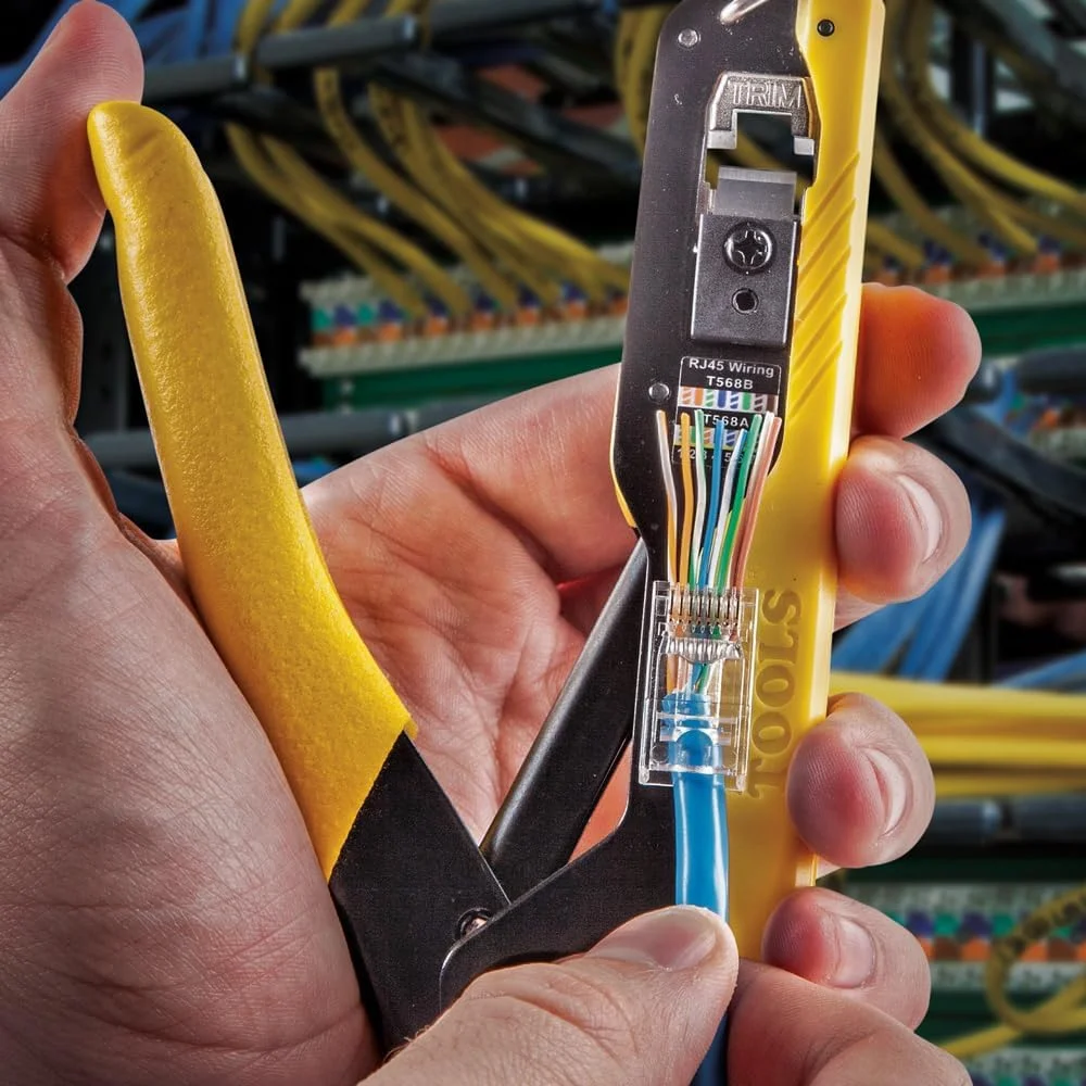 کیت تست و پرس کابل شبکه RJ45 کلاین تولز، فناوری Pass-Thru، شامل کانکتور برای کاربردهای داده Cat5e / CAT6 مدل VDV026-813