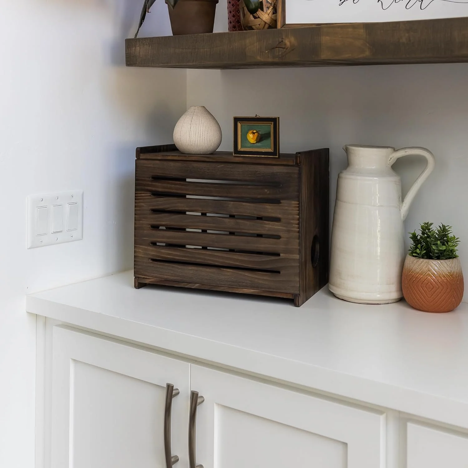 جعبه نگهداری روتر وای فای چوبی - قفسه تزئینی دیواری برای مودم با سیستم مدیریت کابل، راه حل سازماندهی منزل برای روترها تا ارتفاع 28 سانتی متر - قهوه ای اسپرسو جعبه نگهداری روتر وای فای چوبی - قفسه تزئینی دیواری برای مودم با سیستم مدیریت کابل، راه حل سازماندهی منزل برای روترها تا ارتفاع 28 سانتی متر - قهوه ای اسپرسو