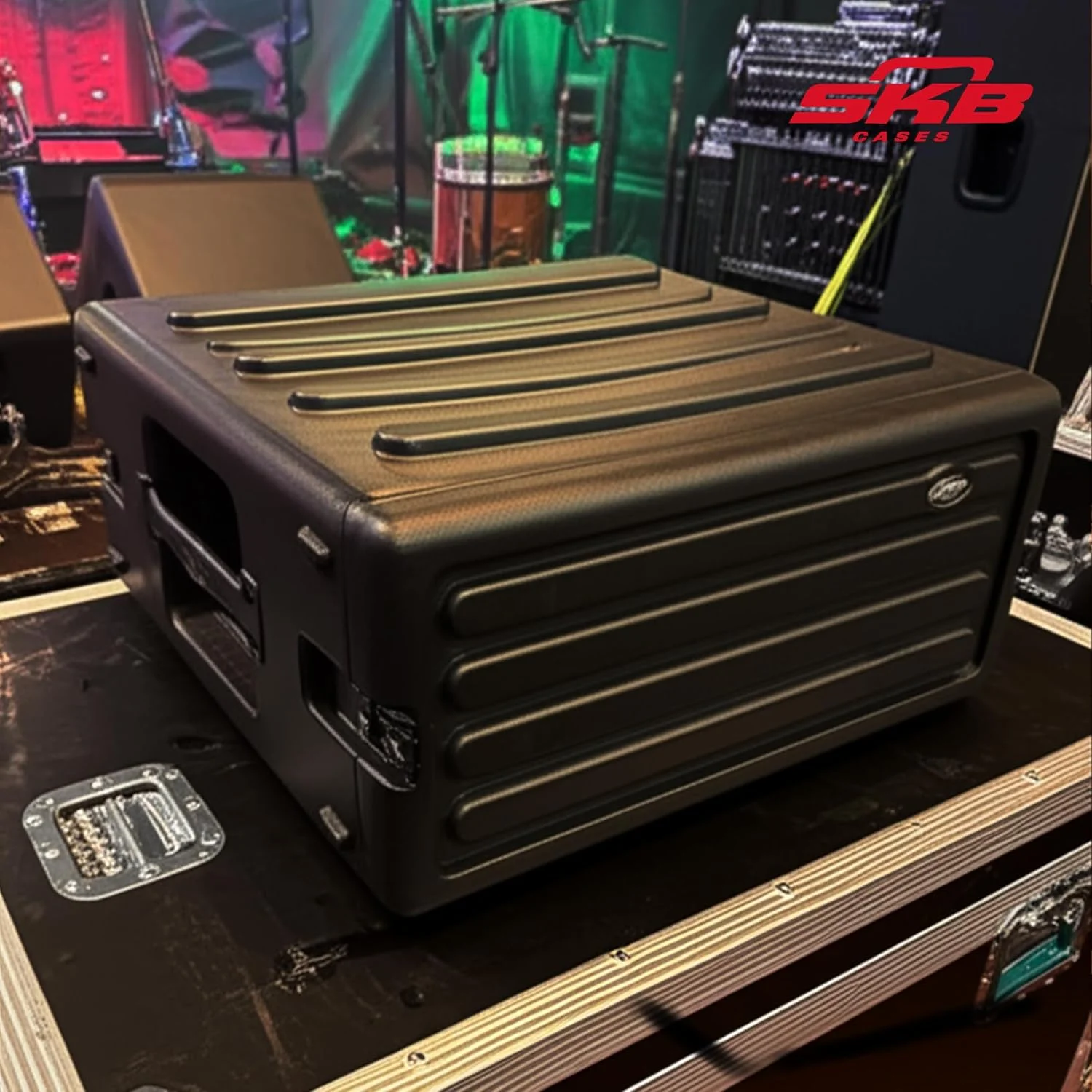 کیف تجهیزات/میکسر یونیورسال SKB، 9" x 2.5" کیف تجهیزات/میکسر یونیورسال SKB، 9" x 2.5"