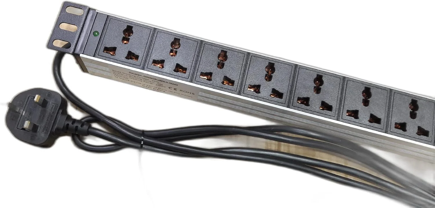 منبع تغذیه ۱۰ پورت XForm PDU - نصب در رک، ۱۰ خروجی ۱۳ آمپر، چند شاخه، نوار برق، رک کابینت شبکه، پریز، رنگ نقره ای، خروجی استاندارد، سوئیچ، توزیع برق آلومینیومی (۱۰ خروجی)