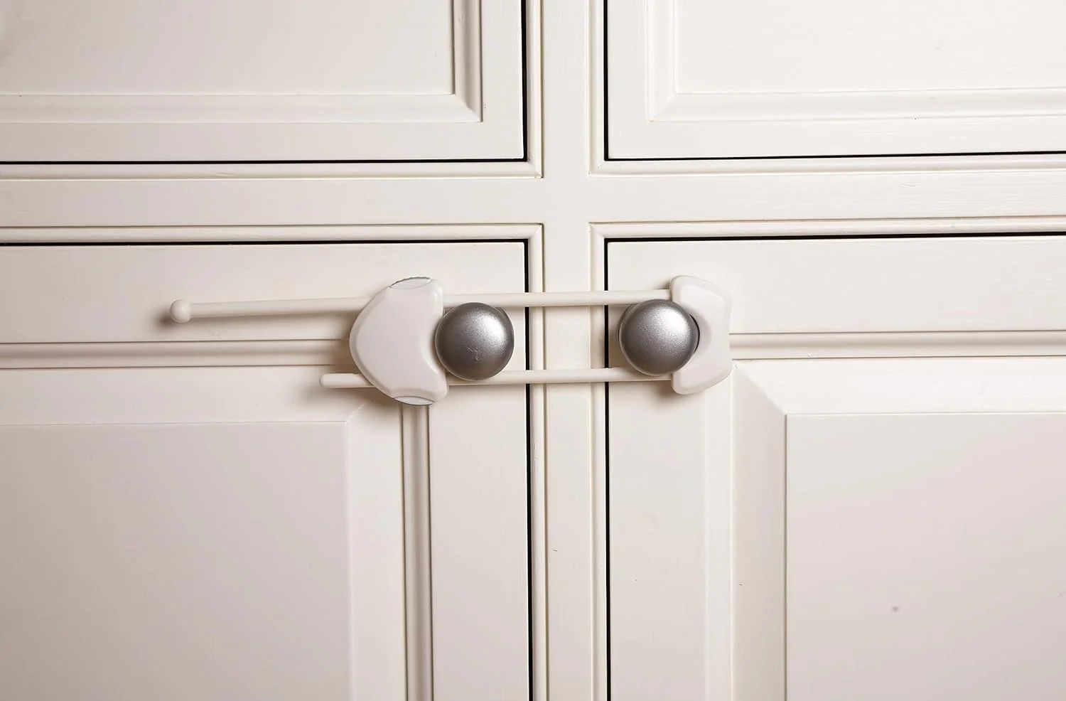 قفل کشویی کابینت کلیپاسیف - مدل Premium + - قفل درب کشویی کابینت ضد کودک، قفل کابینت قابل تنظیم U شکل برای کشوها و کمد با دستگیره گرد - سفید