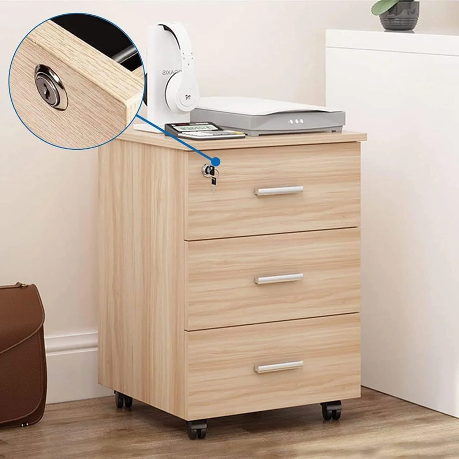 قفل کشو TERRIFI، 30 میلی متر، روکش کروم، قفل فشاری برای کابینت، میز و کمد، کلید مشابه، به همراه کلیدها، پیچ های نصب، بسته 4 عددی قفل کشو TERRIFI، 30 میلی متر، روکش کروم، قفل فشاری برای کابینت، میز و کمد، کلید مشابه، به همراه کلیدها، پیچ های نصب، بسته 4 عددی