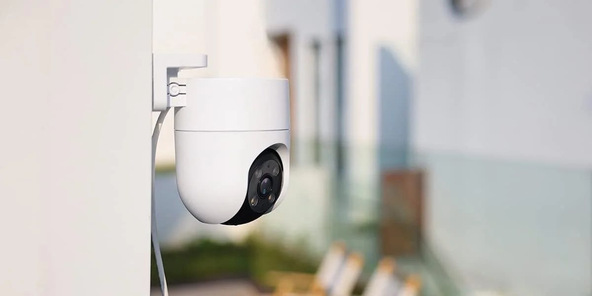 دوربین امنیتی EZVIZ H8C، دوربین وای فای 1080p مناسب فضای باز با دفاع فعال، تشخیص حرکت انسان با هوش مصنوعی و ردیابی خودکار، دید در شب رنگی 360 درجه، قابلیت مکالمه دو طرفه، مقاوم در برابر آب و هوا، سازگار با آمازون الکسا دوربین امنیتی EZVIZ H8C، دوربین وای فای 1080p مناسب فضای باز با دفاع فعال، تشخیص حرکت انسان با هوش مصنوعی و ردیابی خودکار، دید در شب رنگی 360 درجه، قابلیت مکالمه دو طرفه، مقاوم در برابر آب و هوا، سازگار با آمازون الکسا