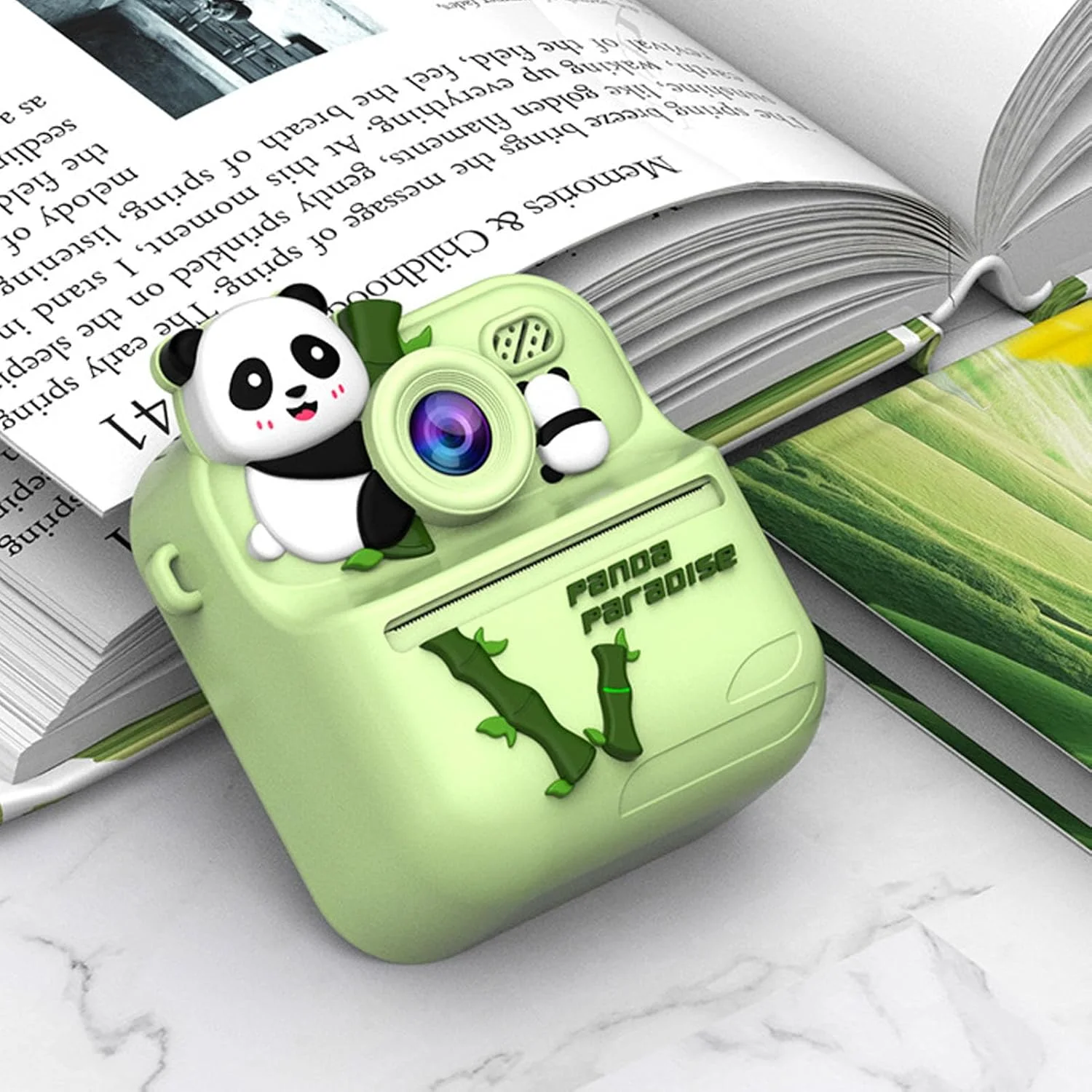 دوربین چاپ فوری دو لنز 48 مگاپیکسلی، زوم 16 برابر، ضبط ویدیویی HD، پخش موسیقی، فیلترهای استیکری سرگرم کننده برای بازی، جنس ABS، باتری 1300 میلی آمپر ساعتی، 2 ساعت زمان شارژ، پورت Type C (پاندای سبز)