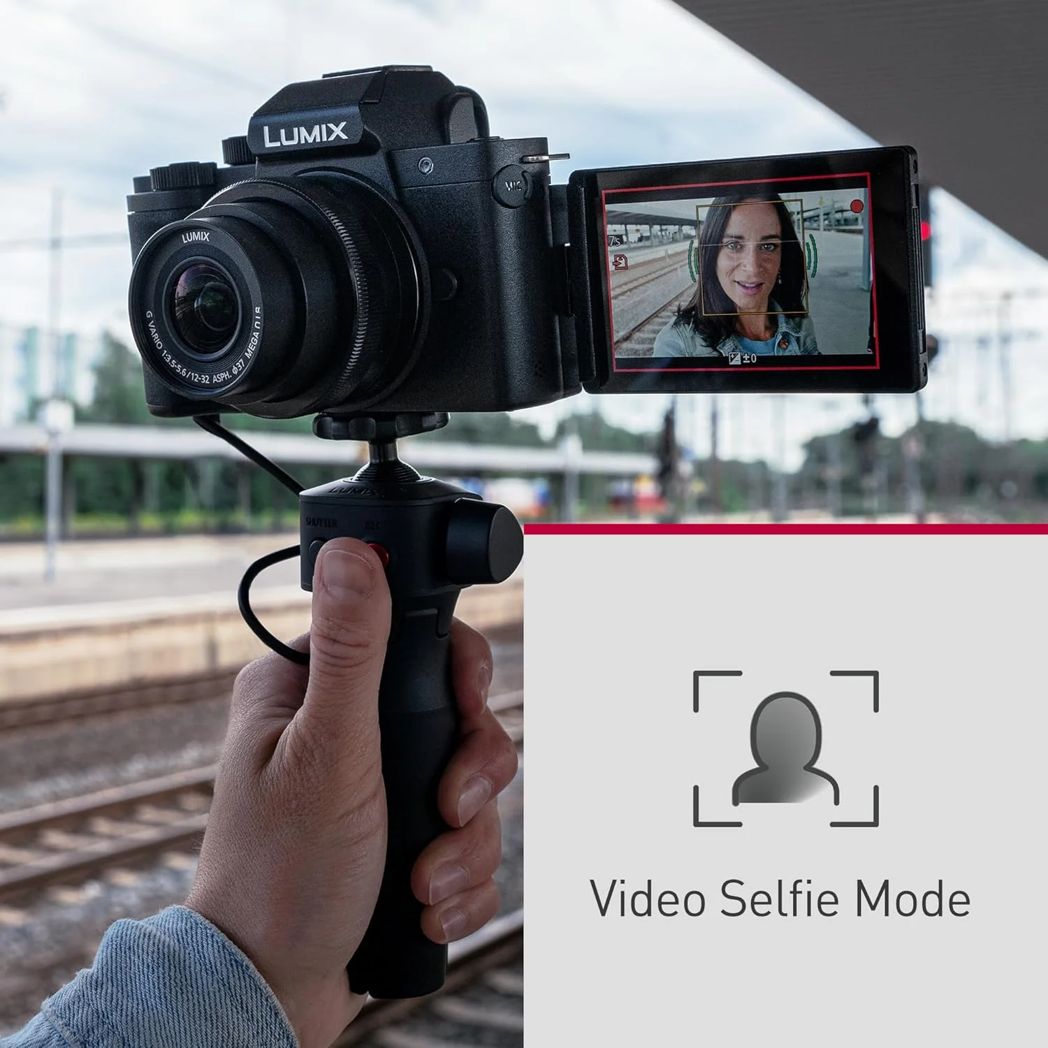 دوربین بدون آینه میکرو چهار سوم پاناسونیک Lumix DC-G100DKEGK به همراه لنز Lumix G Vario F3.5-5.6، 20.3 مگاپیکسل، فیلمبرداری 4K 30p و FHD 60، دوربین ولاگینگ، مانیتور با زاویه آزاد، USB-C، مشکی