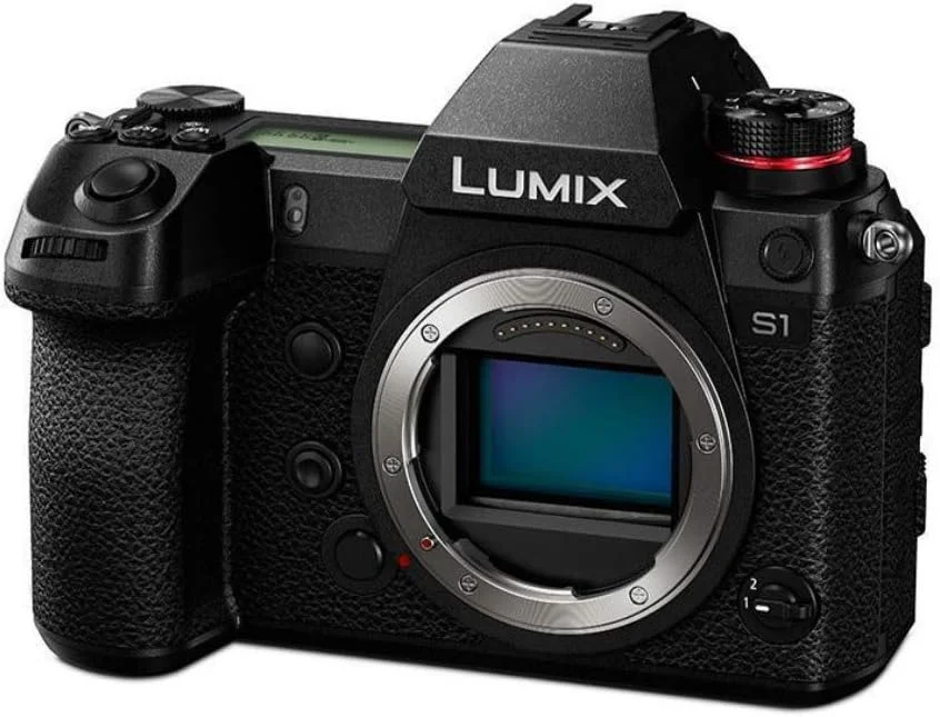 دوربین بدون آینه فول فریم پاناسونیک LUMIX S1 با حسگر MOS 24.2 مگاپیکسلی با وضوح بالا، سازگار با لنزهای L-Mount، ویدئو 4K HDR و LCD 3.2 اینچی - DC-S1BODY مشکی
