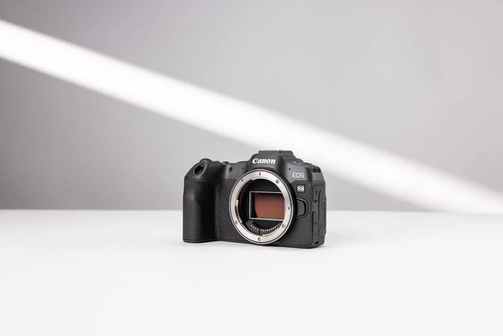 بدنه دوربین کانن EOS R8