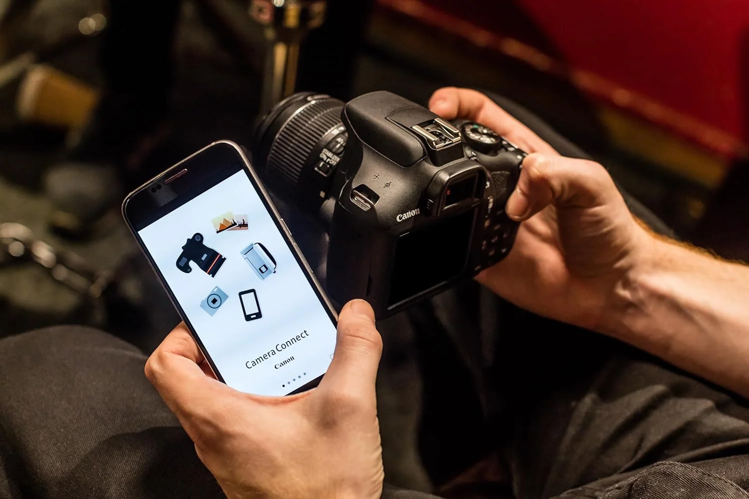 دوربین دیجیتال کانن EOS 2000D به همراه لنز EF-S 18-55mm III - دوربین DSLR با کاربری آسان و لنز چندمنظوره، ایده آل برای پرتره و مناظر