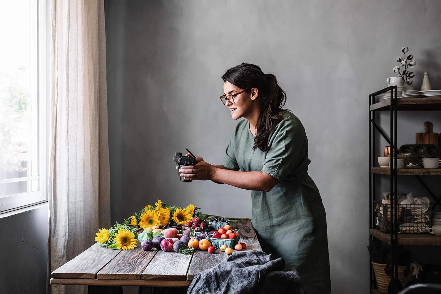 فقط بدنه دوربین بدون آینه نیکون Z5