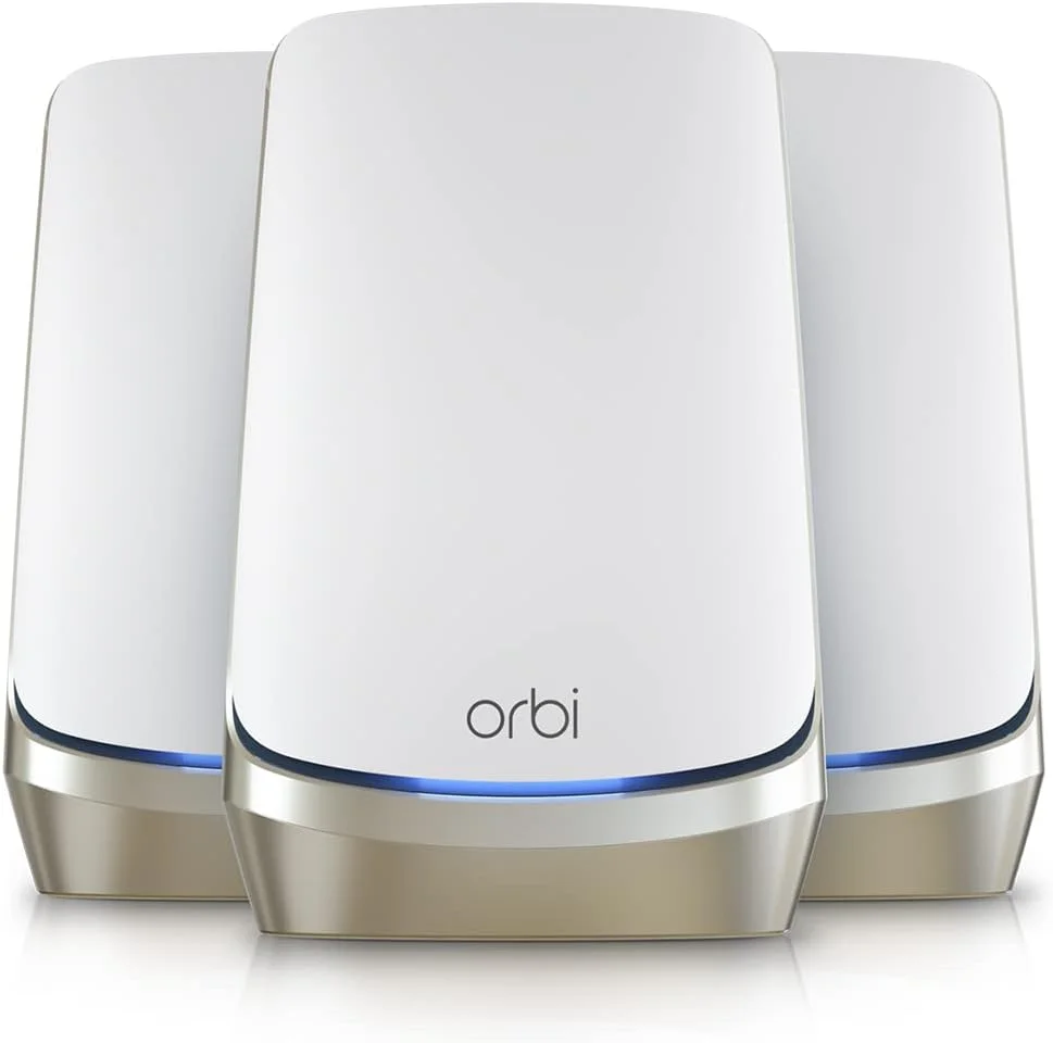 سیستم شبکه مش وای فای 6E چهار بانده NETGEAR Orbi (RBKE963)، روتر با 2 توسعه دهنده ماهواره ای، ویژگی های امنیتی، تا 10.8 گیگابیت بر ثانیه، پوشش تا 9000 فوت مربع، 200 دستگاه، پورت اینترنت 10 گیگ