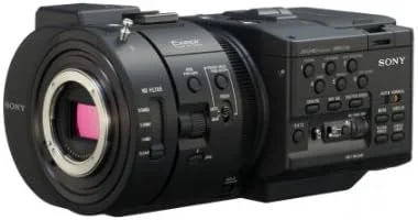 بدنه دوربین فیلمبرداری NXCAM سونی NEXFS700R با حسگر 4K Super 35mm Exmor CMOS (نسخه بین المللی)