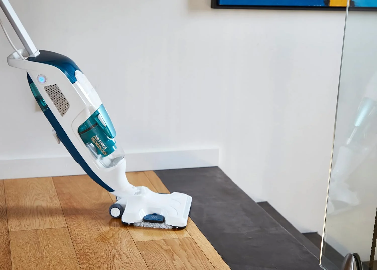 بخارشوی 2 در 1 روونتا، جاروبرقی و شستشو همزمان، از بین برنده 99.9% باکتری ها، مناسب برای تمام سطوح، بدون نیاز به مواد شوینده، دارای پخش کننده روغن های معطر، مدل Clean and Steam Revolution RY7757WH بخارشوی 2 در 1 روونتا، جاروبرقی و شستشو همزمان، از بین برنده 99.9% باکتری ها، مناسب برای تمام سطوح، بدون نیاز به مواد شوینده، دارای پخش کننده روغن های معطر، مدل Clean and Steam Revolution RY7757WH