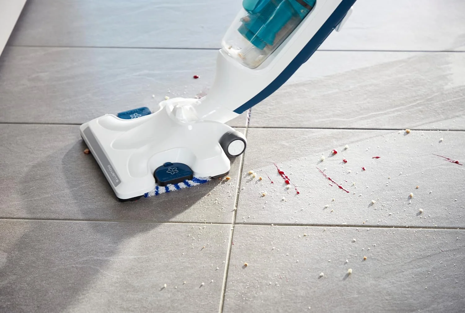 بخارشوی 2 در 1 روونتا، جاروبرقی و شستشو همزمان، از بین برنده 99.9% باکتری ها، مناسب برای تمام سطوح، بدون نیاز به مواد شوینده، دارای پخش کننده روغن های معطر، مدل Clean and Steam Revolution RY7757WH بخارشوی 2 در 1 روونتا، جاروبرقی و شستشو همزمان، از بین برنده 99.9% باکتری ها، مناسب برای تمام سطوح، بدون نیاز به مواد شوینده، دارای پخش کننده روغن های معطر، مدل Clean and Steam Revolution RY7757WH