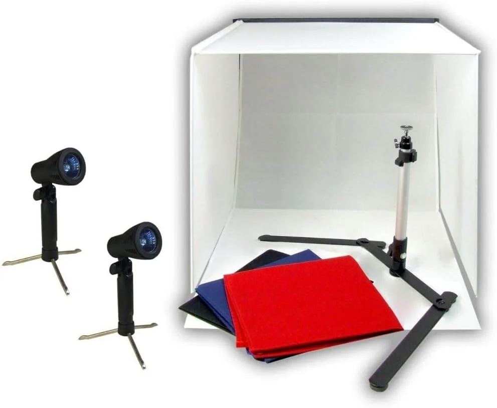 جعبه استودیوی عکس قابل حمل 50x50x50 سانتی متر با 2 لامپ و پایه سه پایه جعبه استودیوی عکس قابل حمل 50x50x50 سانتی متر با 2 لامپ و پایه سه پایه