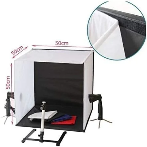 جعبه استودیوی عکس قابل حمل 50x50x50 سانتی متر با 2 لامپ و پایه سه پایه جعبه استودیوی عکس قابل حمل 50x50x50 سانتی متر با 2 لامپ و پایه سه پایه