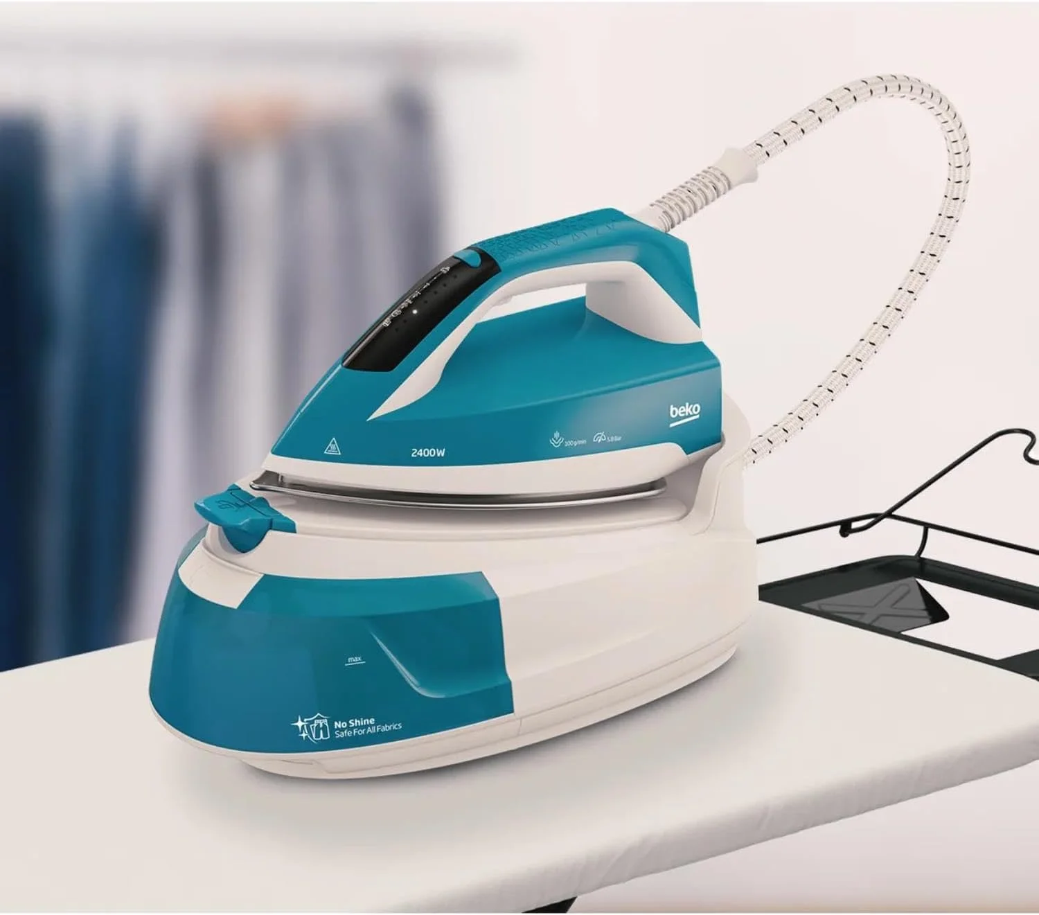 اتو بخار مخزن دار دیجیتال بکو | 2400 وات | مخزن آب 1 لیتری | فشار 5.8 بار | کفی SteamXtra | ضد چکه | حالت هوشمند | بخار عمودی SGA 6124 D - آبی اتو بخار مخزن دار دیجیتال بکو | 2400 وات | مخزن آب 1 لیتری | فشار 5.8 بار | کفی SteamXtra | ضد چکه | حالت هوشمند | بخار عمودی SGA 6124 D - آبی