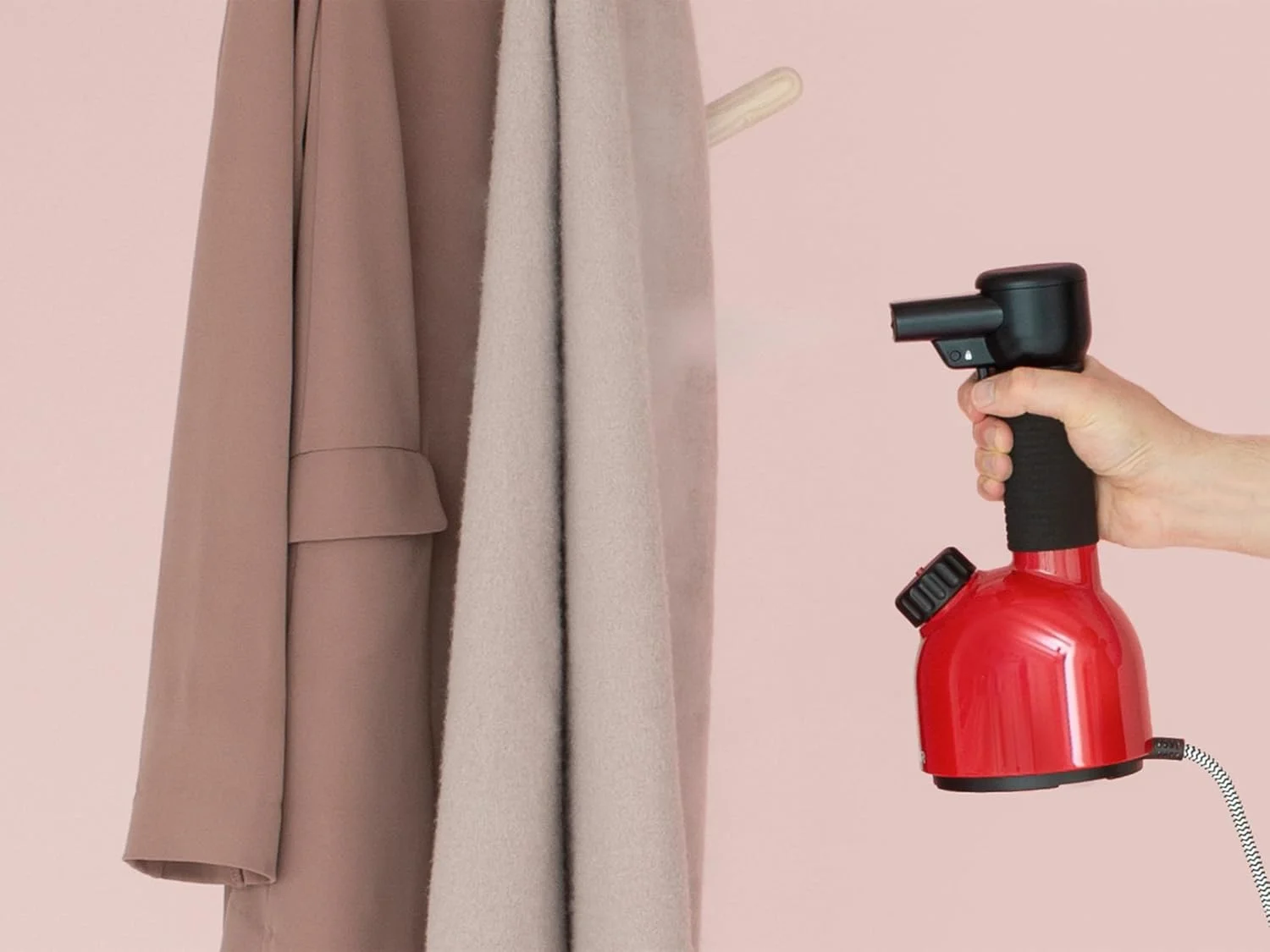 دستگاه بخار شوی و تصفیه کننده قابل حمل لوراستار IGGI، ضدعفونی کننده و پاک کننده لباس ها و پارچه های خانگی، جمع و جور، کاربردی و شیک (قرمز)