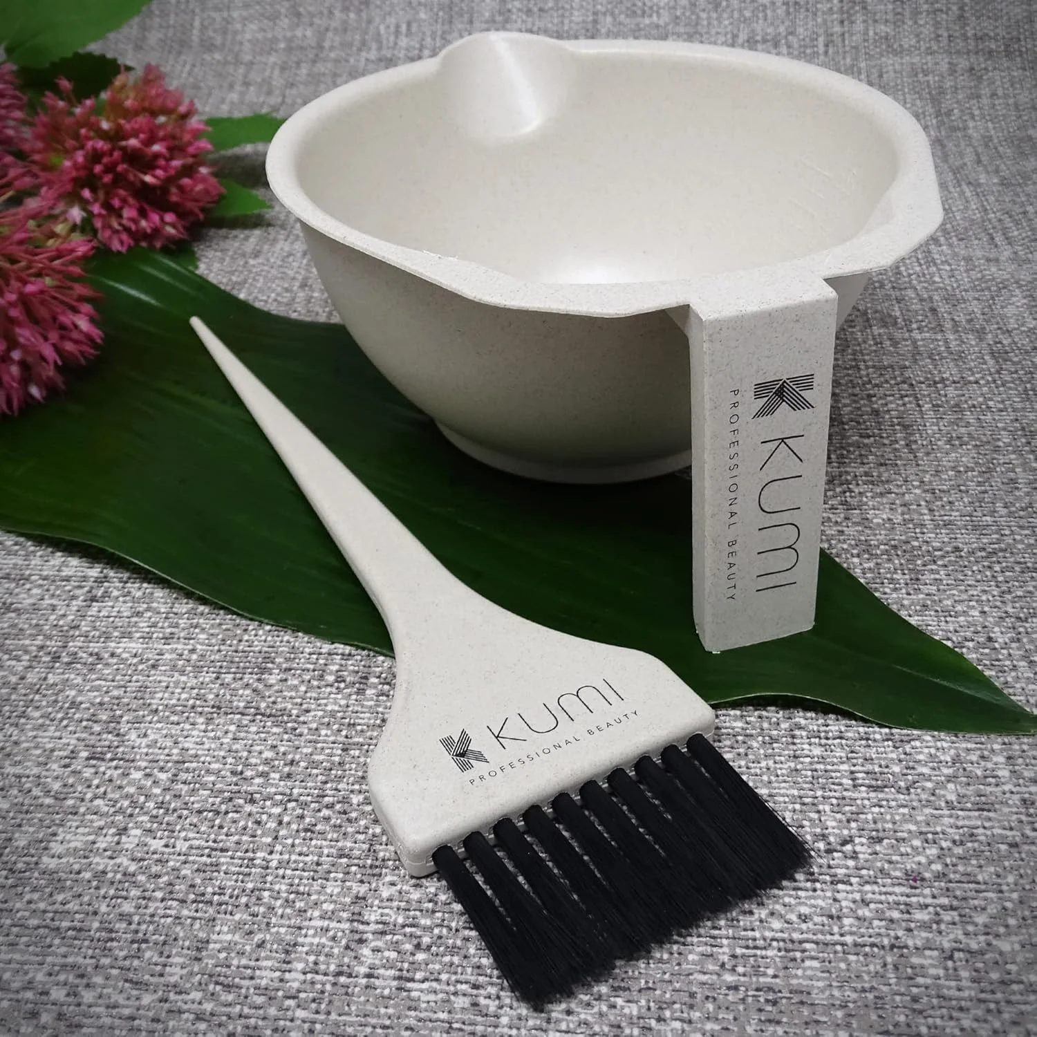 ست ۷ تکه رنگ مو سازگار با محیط زیست با عصاره گندم - این ست کاسه و برس رنگ مو برای استفاده حرفه ای یا خانگی ایده آل است. ست ایده آل رنگ موی خانگی. ست ۷ تکه رنگ مو سازگار با محیط زیست با عصاره گندم - این ست کاسه و برس رنگ مو برای استفاده حرفه ای یا خانگی ایده آل است. ست ایده آل رنگ موی خانگی.