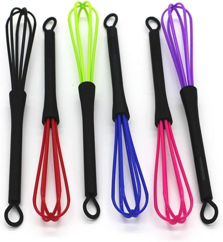 یک عدد همزن کرم رنگ مو پلاستیکی در 6 رنگ تصادفی، ابزار آرایشگری و مراقبت از مو، کاسه های مخلوط رنگ مو