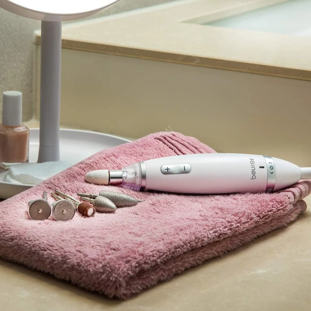 ست مانیکور/پدیکور برقی Beurer MP 62 با 10 سری، سفید