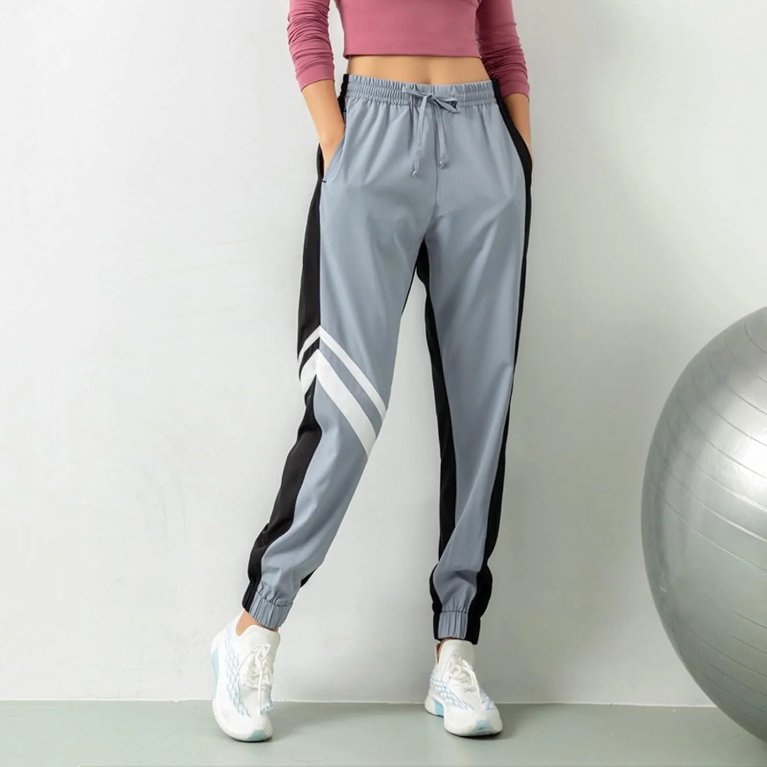 شلوار زنانه، شلوار جاگر زنانه رنگی اسپرت، مناسب دویدن، شلوار گشاد راه راه نازک، شلوار ورزشی کشی، شلوار راحتی برای یوگا (رنگ: مشکی خاکستری، سایز: M) شلوار زنانه، شلوار جاگر زنانه رنگی اسپرت، مناسب دویدن، شلوار گشاد راه راه نازک، شلوار ورزشی کشی، شلوار راحتی برای یوگا (رنگ: مشکی خاکستری، سایز: M)