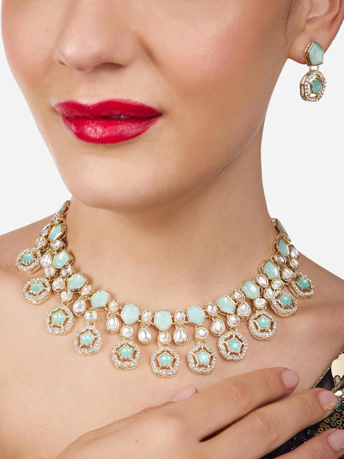 زیوری پیرلز، ست گردنبند، گوشواره و انگشتر مزین به نگین های اتریشی و سنگ های مصنوعی به رنگ سبز نعنایی برای بانوان - ZPFK17098 زیوری پیرلز، ست گردنبند، گوشواره و انگشتر مزین به نگین های اتریشی و سنگ های مصنوعی به رنگ سبز نعنایی برای بانوان - ZPFK17098