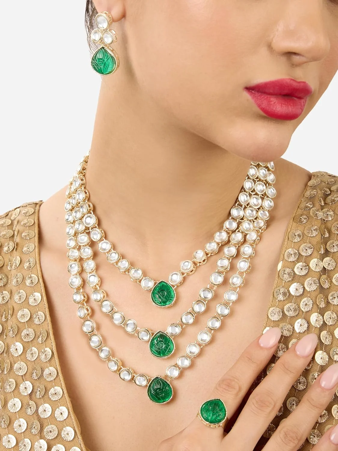 زیورآلات مروارید ZAVERI، ست گردنبند، گوشواره و انگشتر چند لایه کندان با سنگ های سبز برای عروس - ZPFK17606 زیورآلات مروارید ZAVERI، ست گردنبند، گوشواره و انگشتر چند لایه کندان با سنگ های سبز برای عروس - ZPFK17606