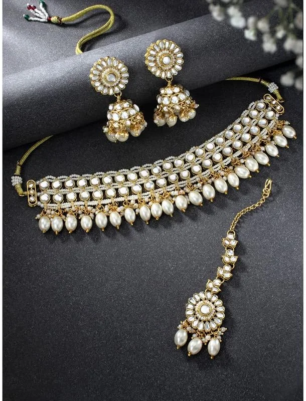 ست گردنبند چوکر نگیندار Kundan با روکش طلایی Aheli، گوشوارههای Jhumki و Maang Tikka، زیورآلات مد قومیتی، هدیه برای بانوان ست گردنبند چوکر نگیندار Kundan با روکش طلایی Aheli، گوشوارههای Jhumki و Maang Tikka، زیورآلات مد قومیتی، هدیه برای بانوان