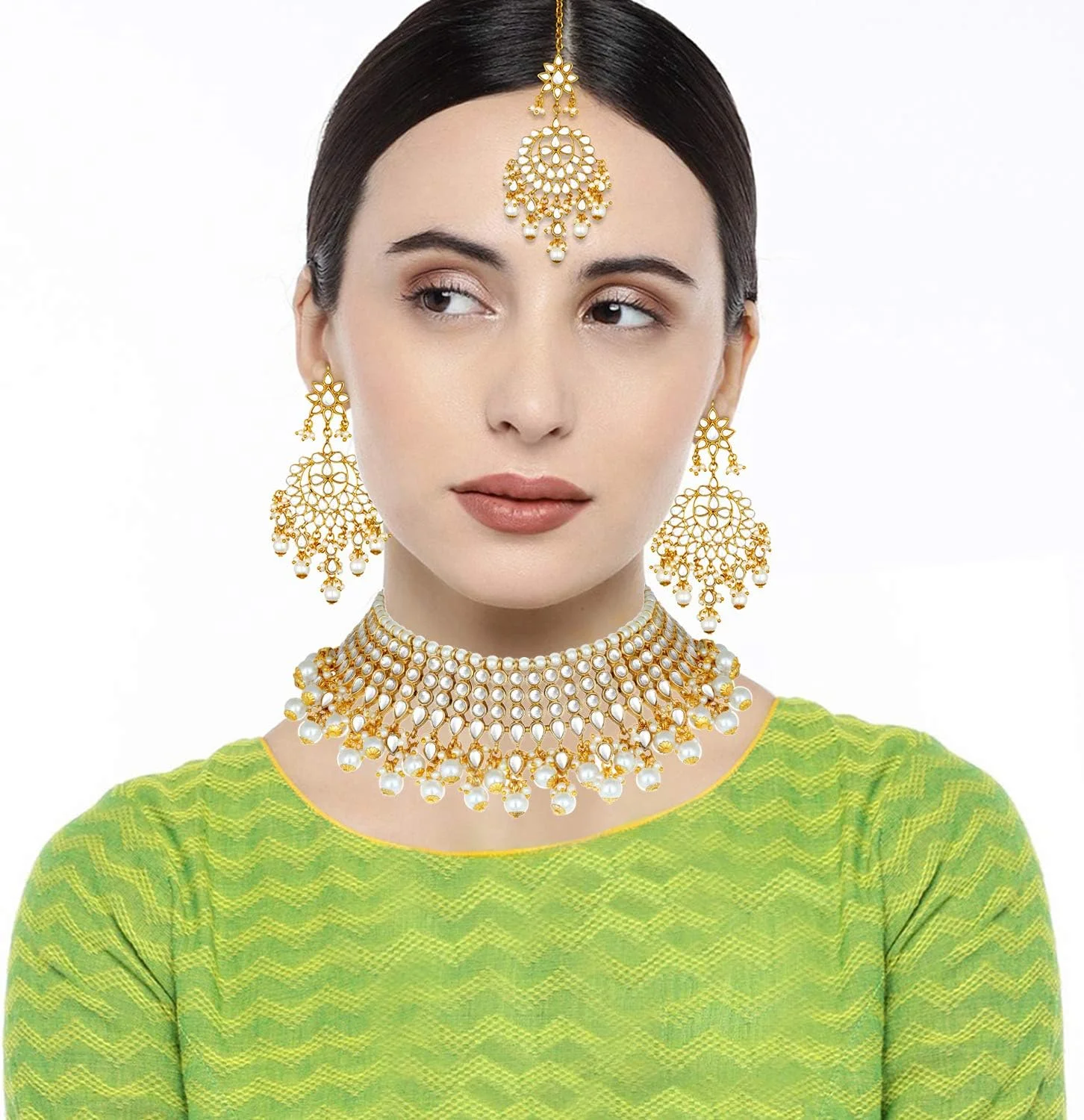 گردنبند چوکر مروارید سفید Aheli با گوشواره و مانگ تیکا، ست جواهرات عروس سنتی، قومی، و بالیوودی برای زنان