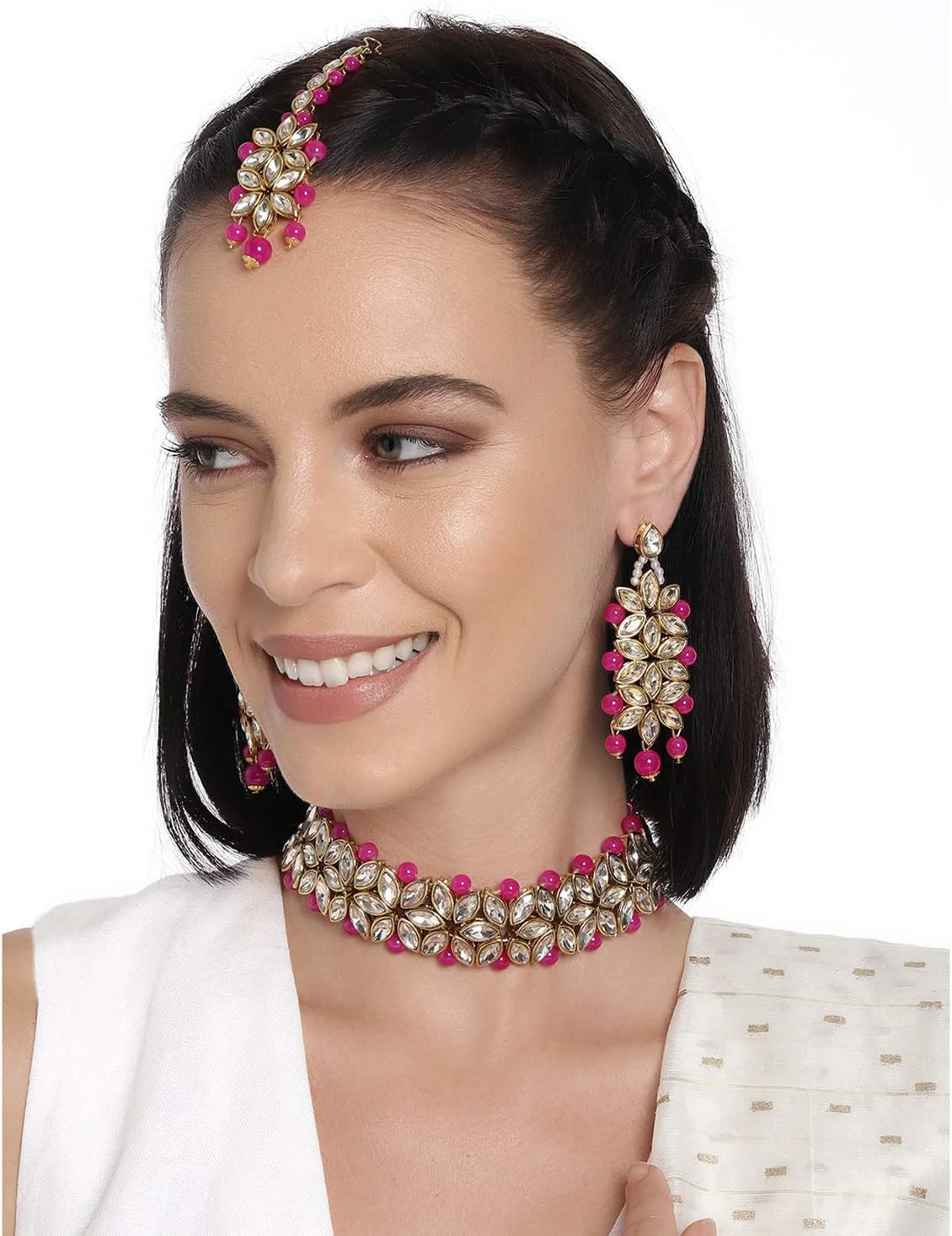 آویز گردنبند چوکر عروس مروارید مصنوعی کندان سنتی هندی Aheli به همراه گوشواره و مانگ تیکا برای بانوان آویز گردنبند چوکر عروس مروارید مصنوعی کندان سنتی هندی Aheli به همراه گوشواره و مانگ تیکا برای بانوان