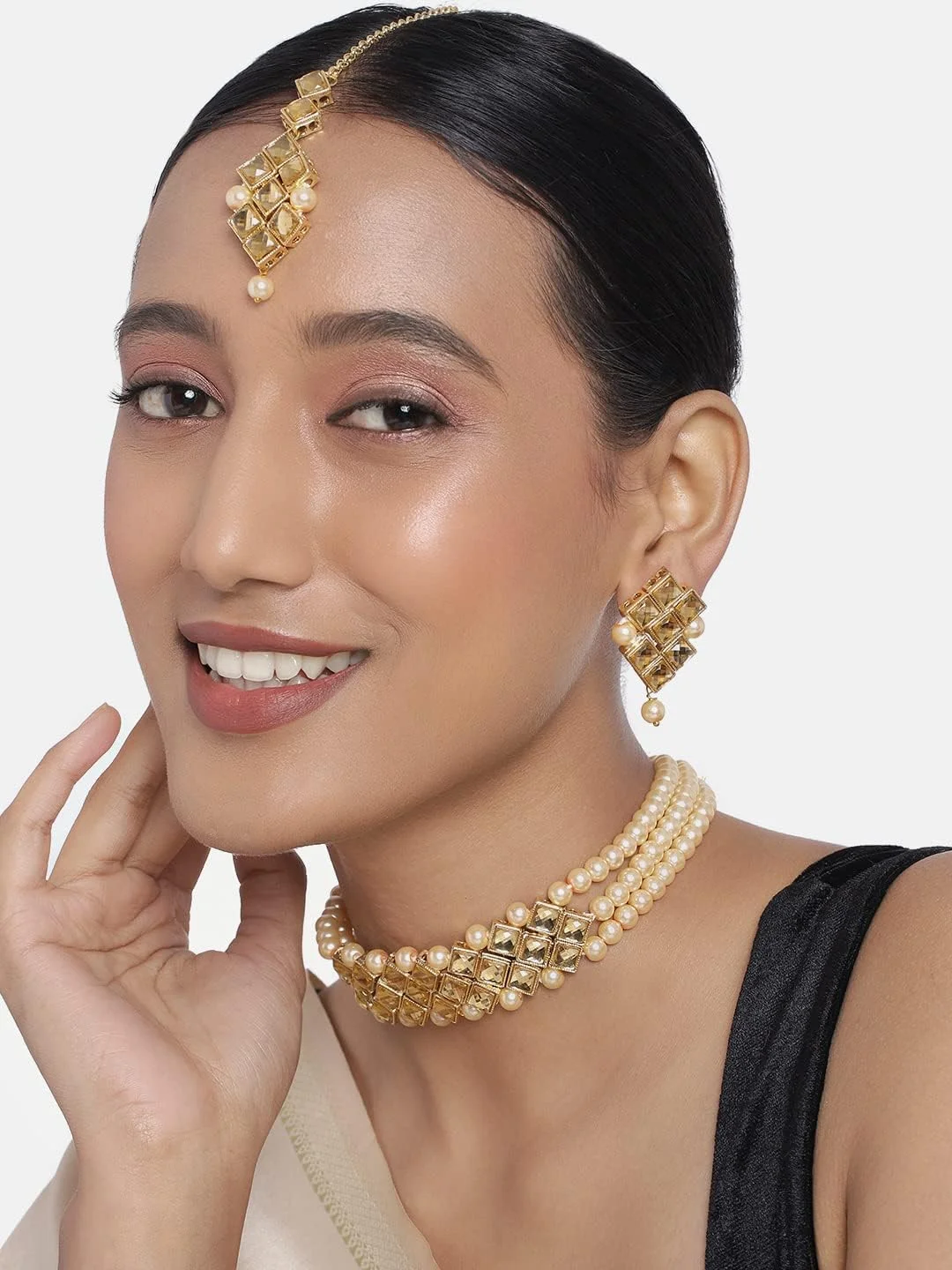 آهلی گردنبند چوکر عروس مروارید مصنوعی Kundan، ست جواهرات سنتی بالیوودی هندی با گوشواره و مانگ تیکا برای زنان و دختران آهلی گردنبند چوکر عروس مروارید مصنوعی Kundan، ست جواهرات سنتی بالیوودی هندی با گوشواره و مانگ تیکا برای زنان و دختران