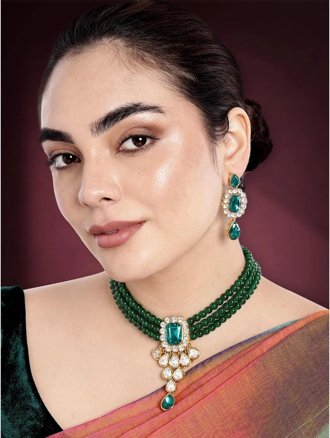 ست زیورآلات زنانه شامل گردنبند آویز و گوشواره کندن، مناسب مهمانی عروسی، طراحی سنتی و قومی ست زیورآلات زنانه شامل گردنبند آویز و گوشواره کندن، مناسب مهمانی عروسی، طراحی سنتی و قومی