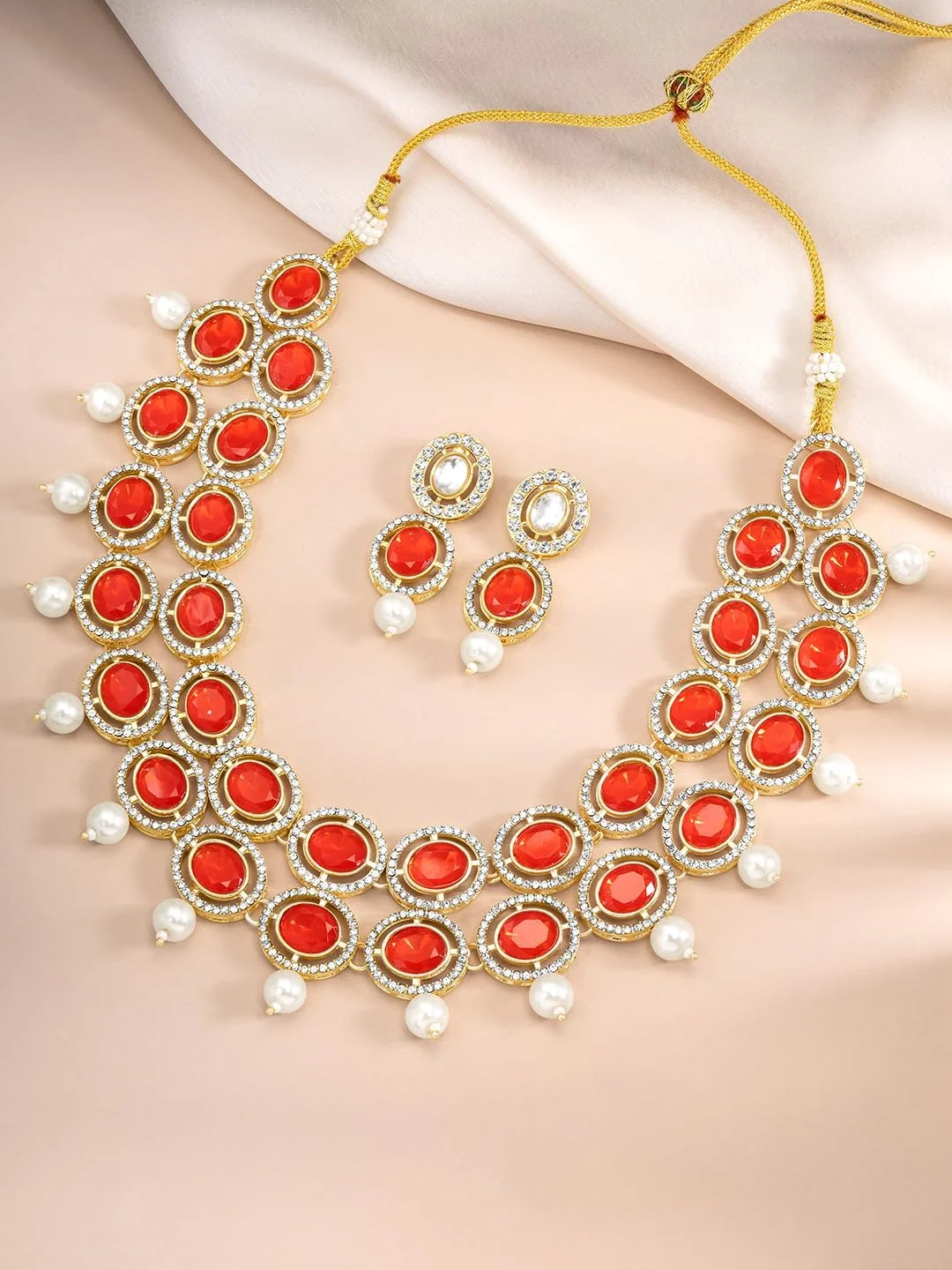 ست جواهرات زنانه شامل گردنبند نگیندار با زیرکونیا، سنگ مصنوعی و مهره و گوشواره آویز ست جواهرات زنانه شامل گردنبند نگیندار با زیرکونیا، سنگ مصنوعی و مهره و گوشواره آویز