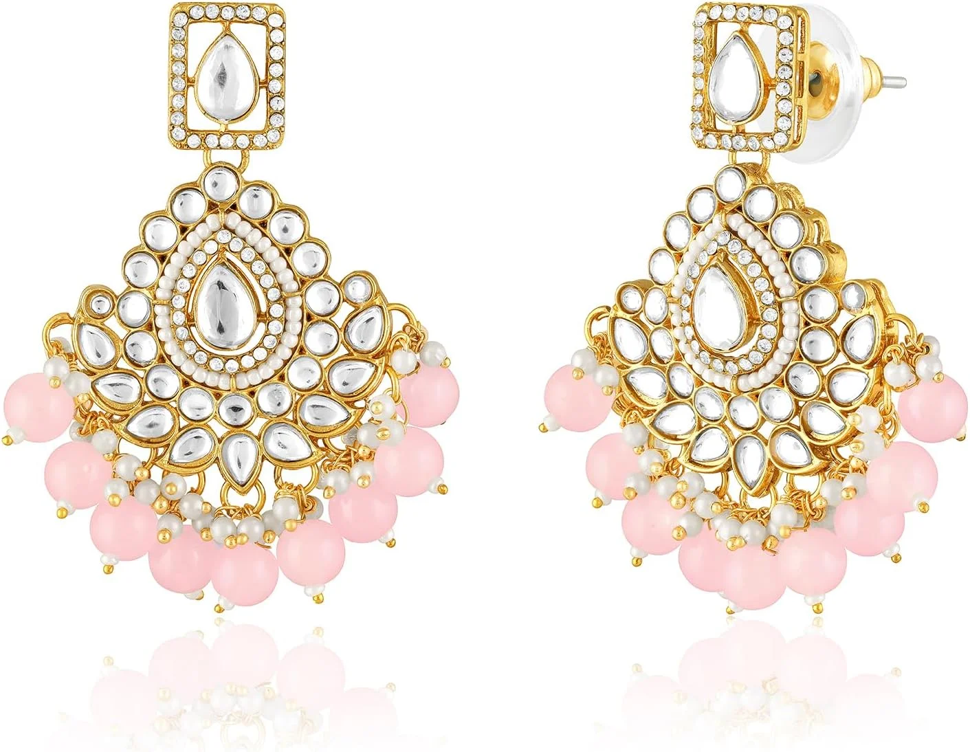 ست جواهرات زنانه شامل گردنبند نگین‌دار، گوشواره آویز و مانگتیکا با طرح قومی