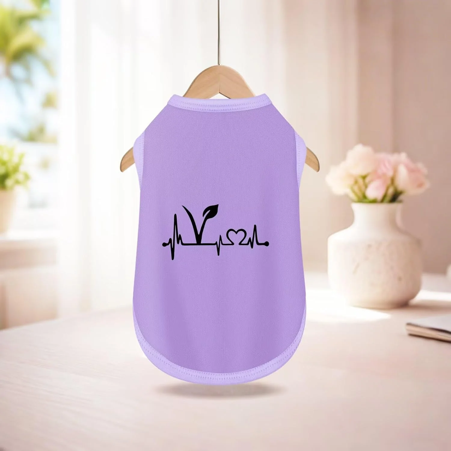 لباس سگ بدون آستین راحت: تاپ رکابی حیوانات خانگی برای گردش در فضای باز، طرح گیاهی بنفش سایز L