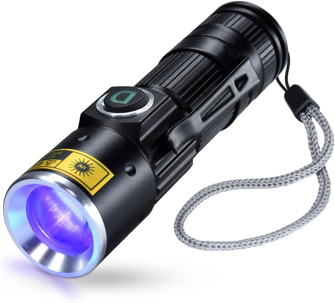 چراغ قوه فرابنفش 365 نانومتری TERRIFI، چراغ قوه LED قابل حمل و زومدار با نور سیاه فرابنفش برای خشک کردن چسب UV، تشخیص لکه حیوانات خانگی، و یافتن عقرب چراغ قوه فرابنفش 365 نانومتری TERRIFI، چراغ قوه LED قابل حمل و زومدار با نور سیاه فرابنفش برای خشک کردن چسب UV، تشخیص لکه حیوانات خانگی، و یافتن عقرب