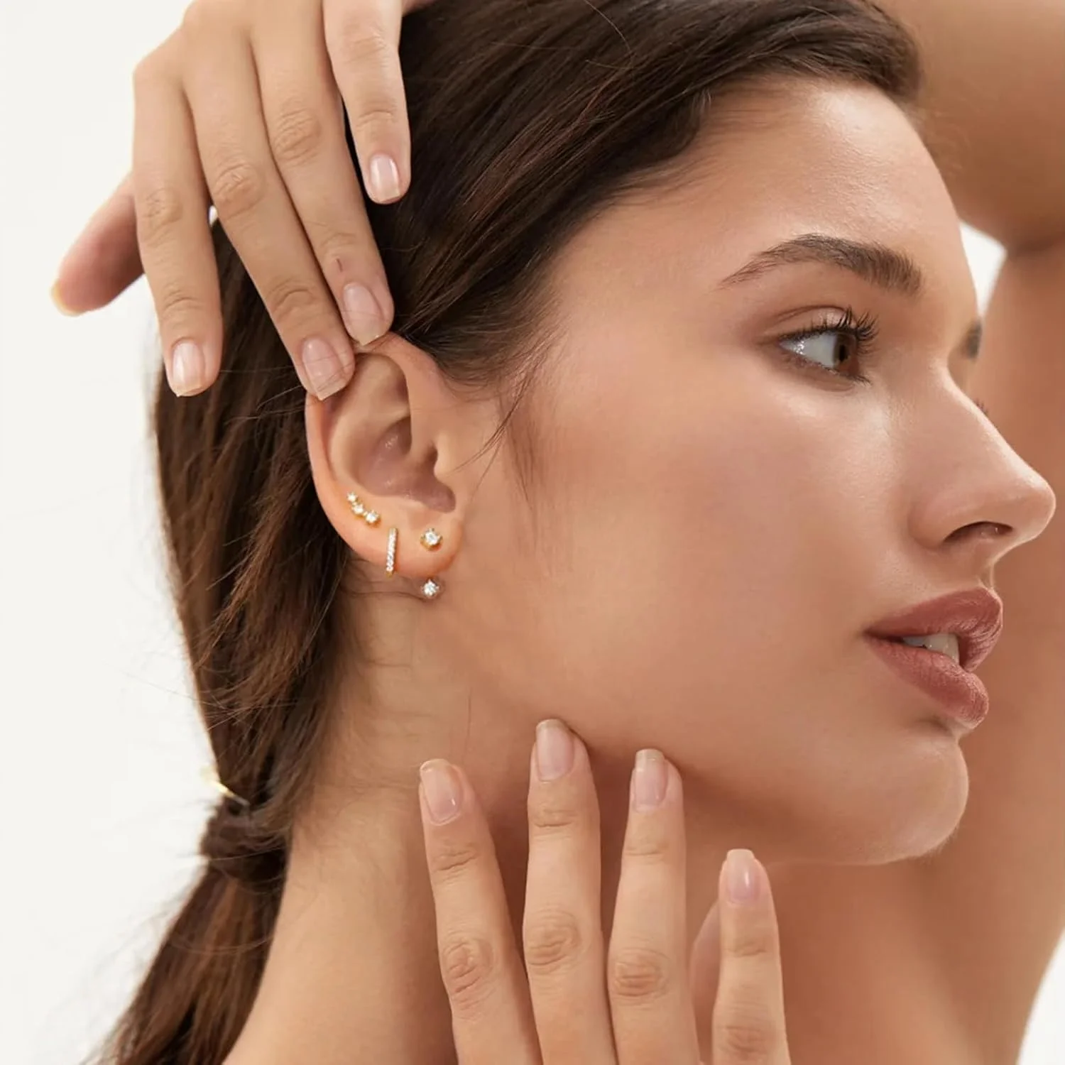 گوشواره میخی طلایی زنانه، گوشواره های غضروفی ضد حساسیت 14 عیار برای استفاده روزانه، ست جواهرات گوشواره های طلایی کوچک و ظریف