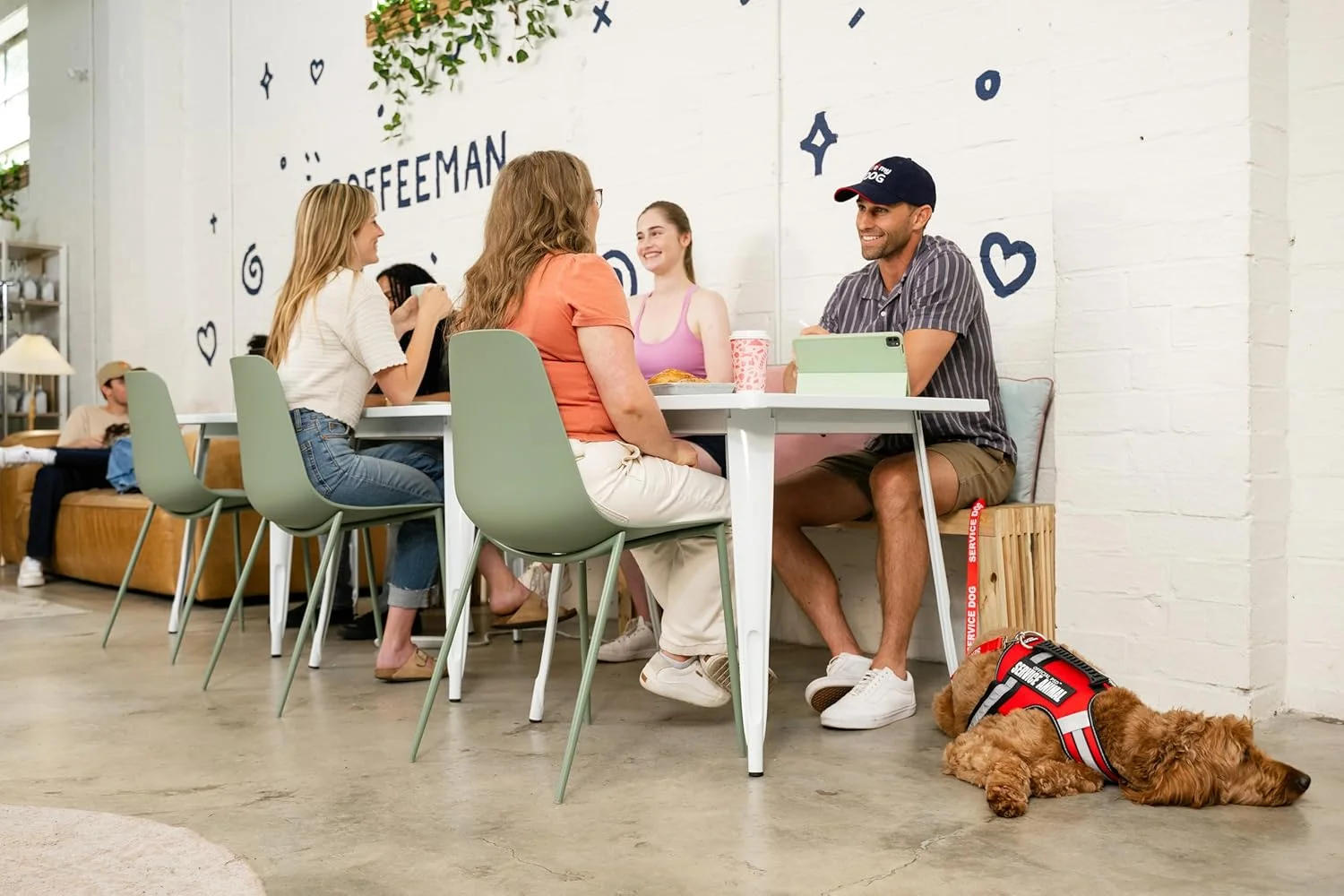 کلاه من عاشق سگم هستم کلاه من عاشق سگم هستم