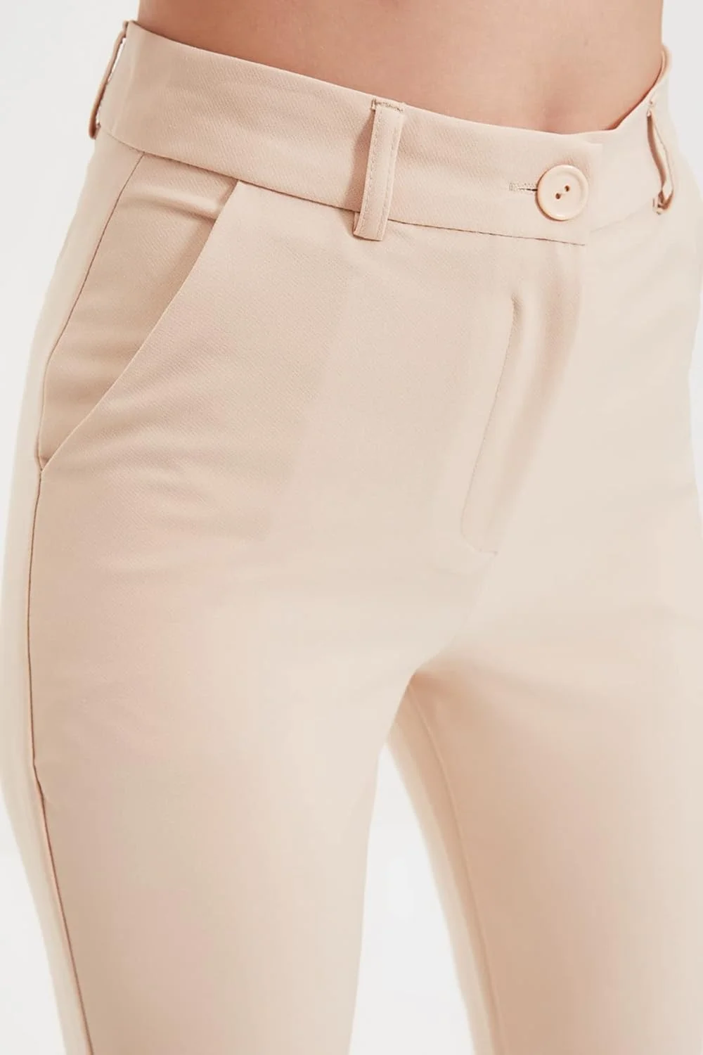 ترندیول زنانه، شلوار راسته سیگاری کمر بلند ترندیول زنانه، شلوار راسته سیگاری کمر بلند