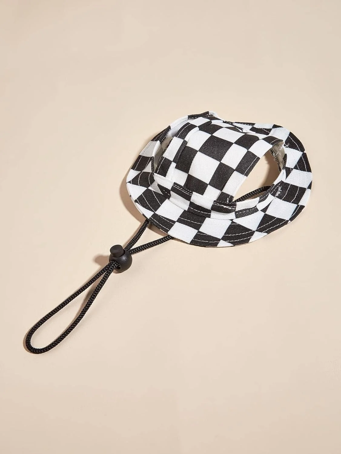 کلاه سگ طرح چهارخانه با سوراخ گوش لبه گرد کلاه آفتابگیر سگ گربه توله سگ کلاه سطلی محافظت در برابر آفتاب در فضای باز کلاه حیوانات خانگی برای گربه ها سگ های کوچک متوسط (سیاه و سفید، M)