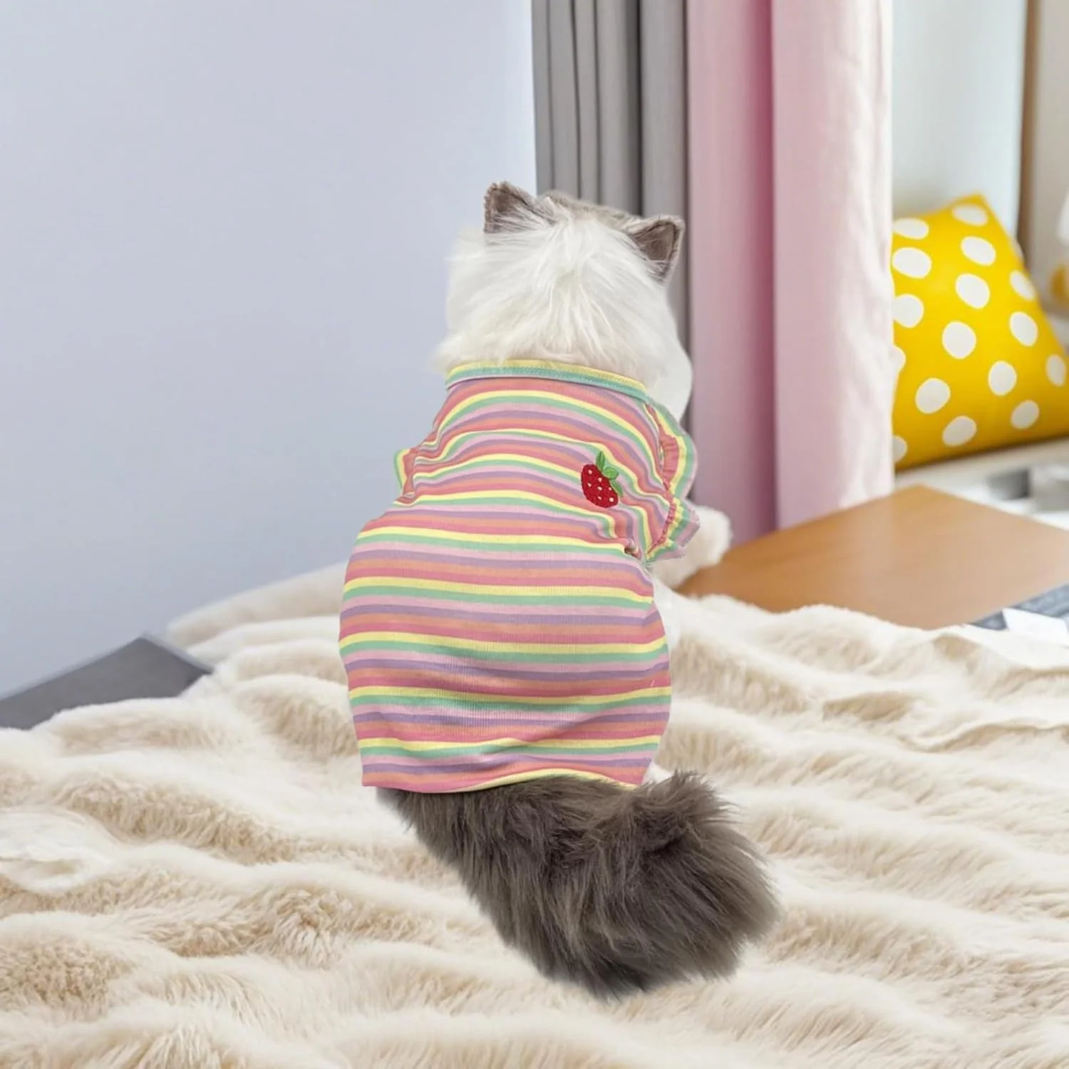 لباس راه راه آستین کوتاه حیوانات خانگی با گلدوزی توت فرنگی