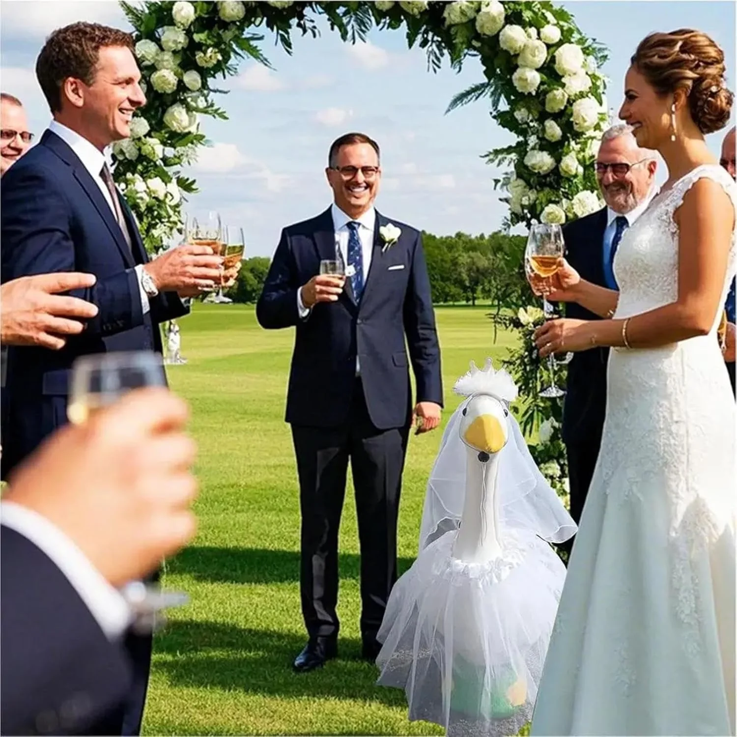 لباس عروسی مجسمه غاز | تور و دامن حیوانی، لوازم جانبی دامن لباس سفید غاز برای تزئینات حیاط ایوان فضای باز مهمانی مناسبت های خاص لباس عروسی مجسمه غاز | تور و دامن حیوانی، لوازم جانبی دامن لباس سفید غاز برای تزئینات حیاط ایوان فضای باز مهمانی مناسبت های خاص