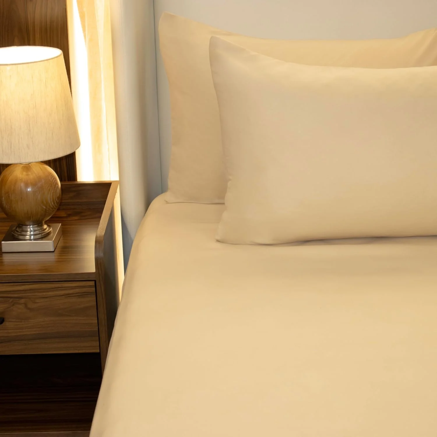 اتاق خواب خود را با ست ملحفه لوکس ما به یک استراحتگاه 5 ستاره تبدیل کنید - فوق العاده نرم، قابل تنفس و راحت برای یک خواب آرام شبانه (نقره ای، 100x200 سانتی متر، ست 2 تکه) اتاق خواب خود را با ست ملحفه لوکس ما به یک استراحتگاه 5 ستاره تبدیل کنید - فوق العاده نرم، قابل تنفس و راحت برای یک خواب آرام شبانه (نقره ای، 100x200 سانتی متر، ست 2 تکه)